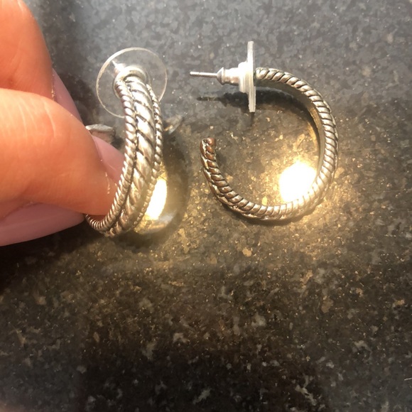 Accessory earings. Used but in good condition - Picture 4 of 4